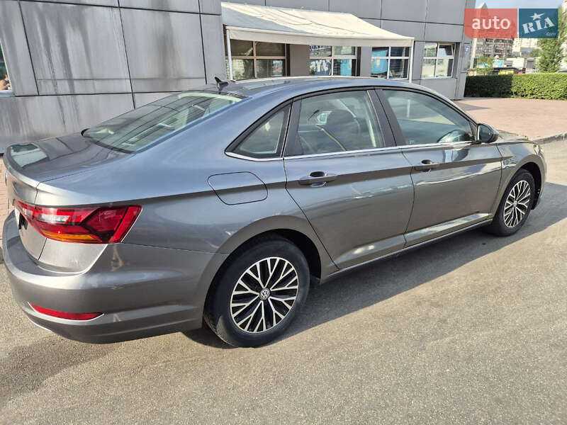 Седан Volkswagen Jetta 2018 в Києві