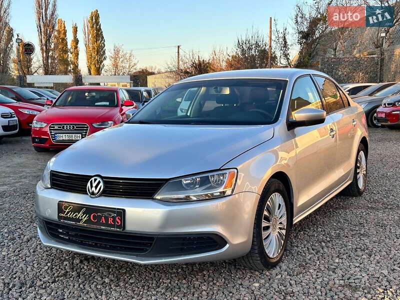 Седан Volkswagen Jetta 2014 в Одесі