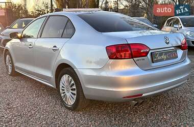 Седан Volkswagen Jetta 2014 в Одесі