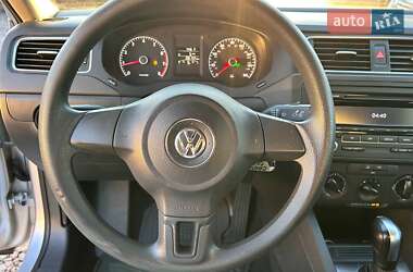 Седан Volkswagen Jetta 2014 в Одесі