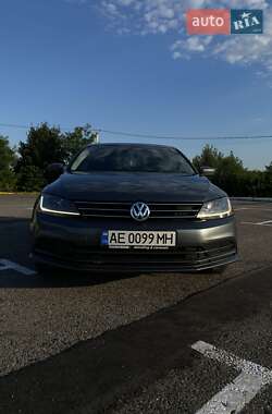 Седан Volkswagen Jetta 2017 в Черновцах