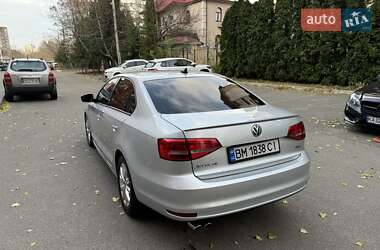 Седан Volkswagen Jetta 2015 в Киеве