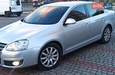 Седан Volkswagen Jetta 2010 в Богородчанах