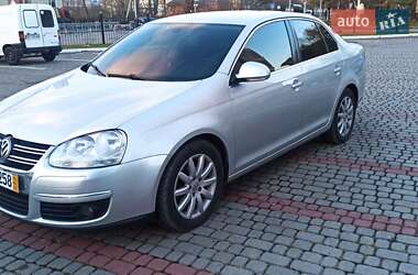 Седан Volkswagen Jetta 2010 в Богородчанах