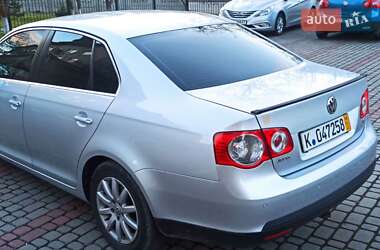 Седан Volkswagen Jetta 2010 в Богородчанах