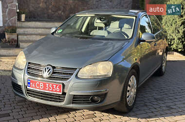 Седан Volkswagen Jetta 2006 в Львові