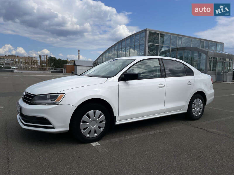 Седан Volkswagen Jetta 2016 в Києві