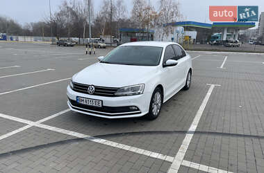 Седан Volkswagen Jetta 2016 в 