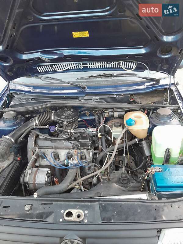 Седан Volkswagen Jetta 1987 в Черкассах