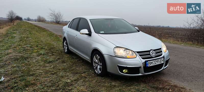 Седан Volkswagen Jetta 2006 в Києві