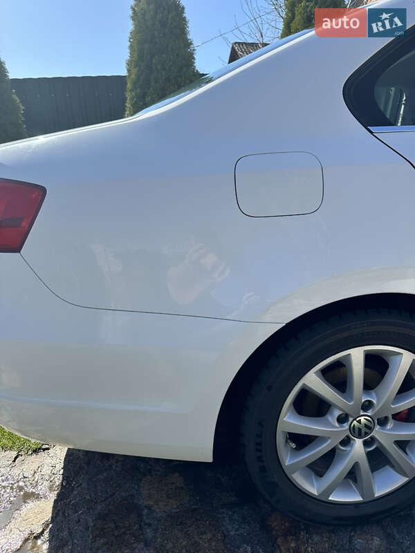 Седан Volkswagen Jetta 2012 в Вінниці