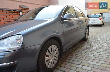 Седан Volkswagen Jetta 2009 в Львове