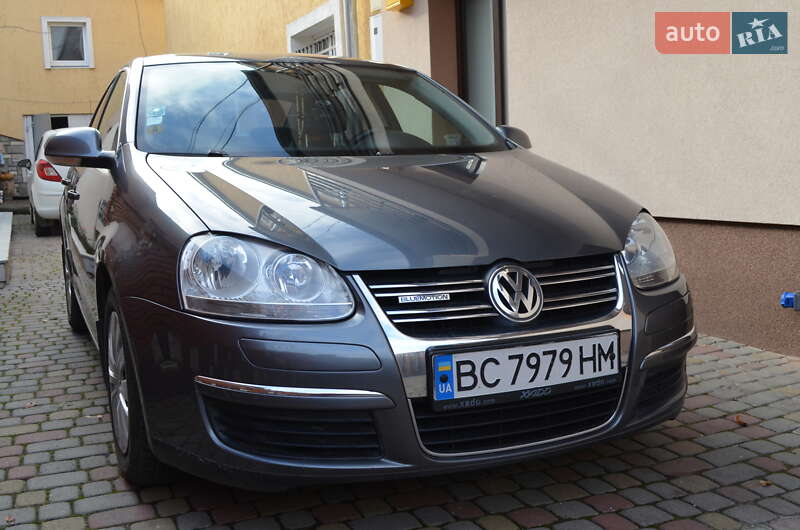 Седан Volkswagen Jetta 2009 в Львове