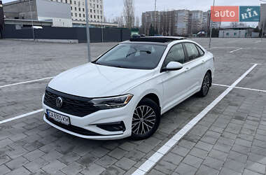 Седан Volkswagen Jetta 2019 в Черкасах