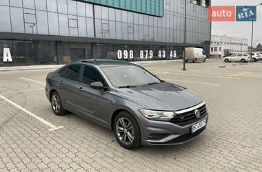 Седан Volkswagen Jetta 2018 в Львове