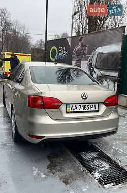 Седан Volkswagen Jetta 2013 в Києві