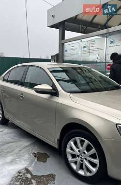 Седан Volkswagen Jetta 2013 в Києві