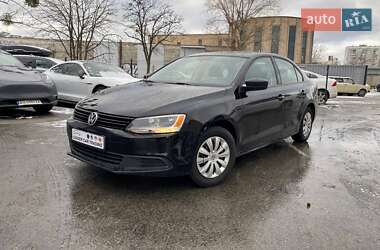 Седан Volkswagen Jetta 2013 в Києві