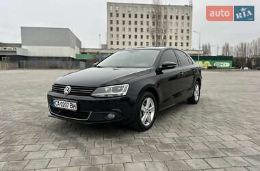 Седан Volkswagen Jetta 2012 в Черкассах