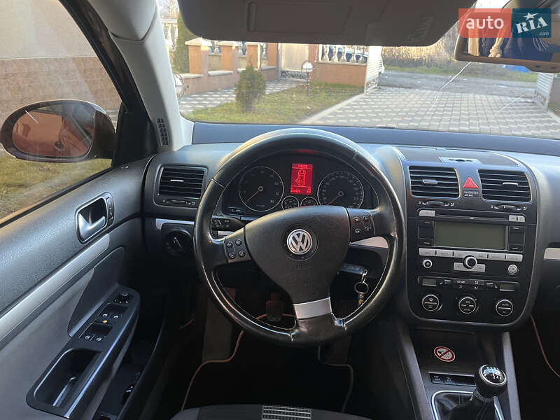 Седан Volkswagen Jetta 2008 в Іршаві