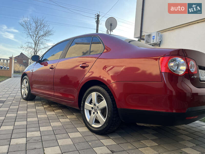 Седан Volkswagen Jetta 2008 в Іршаві