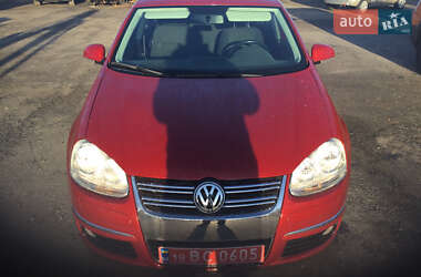 Седан Volkswagen Jetta 2009 в Дубні