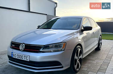 Седан Volkswagen Jetta 2014 в Ужгороді