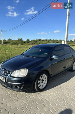 Седан Volkswagen Jetta 2009 в Львові