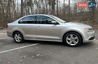 Седан Volkswagen Jetta 2011 в Киеве