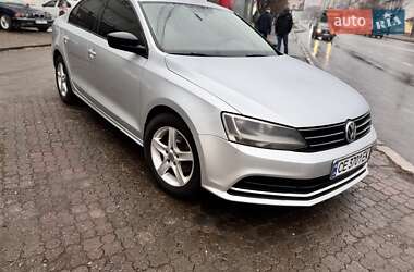 Седан Volkswagen Jetta 2015 в 