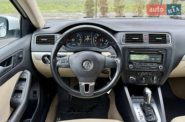 Седан Volkswagen Jetta 2012 в Киеве