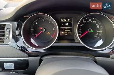 Седан Volkswagen Jetta 2015 в Дніпрі