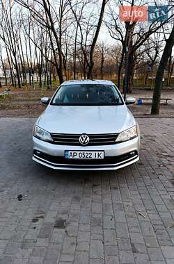 Седан Volkswagen Jetta 2015 в Дніпрі