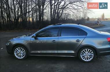 Седан Volkswagen Jetta 2012 в Полтаве