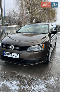 Седан Volkswagen Jetta 2013 в Тернополі