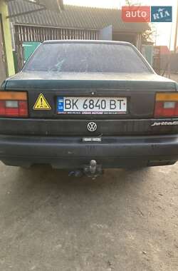 Седан Volkswagen Jetta 1991 в Рівному