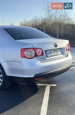 Седан Volkswagen Jetta 2008 в Вінниці