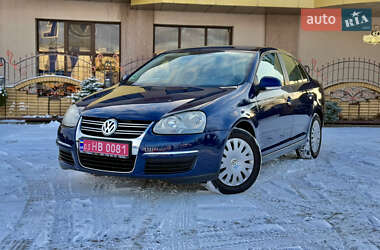 Седан Volkswagen Jetta 2006 в Шепетівці