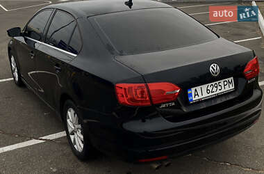 Седан Volkswagen Jetta 2012 в Киеве