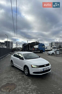 Седан Volkswagen Jetta 2013 в Киеве