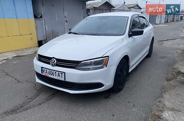 Седан Volkswagen Jetta 2014 в Києві