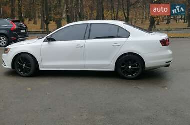 Седан Volkswagen Jetta 2015 в Івано-Франківську