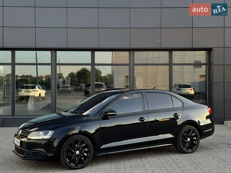 Седан Volkswagen Jetta 2011 в Днепре