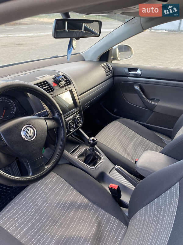 Седан Volkswagen Jetta 2006 в Одесі