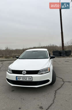 Седан Volkswagen Jetta 2013 в Запоріжжі