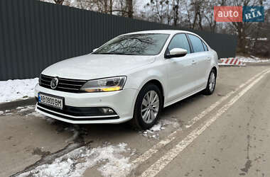 Седан Volkswagen Jetta 2016 в Києві