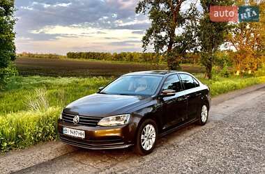 Седан Volkswagen Jetta 2015 в Києві