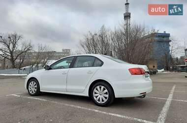 Седан Volkswagen Jetta 2014 в Києві