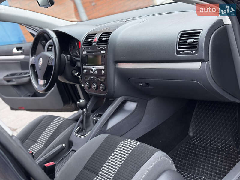 Седан Volkswagen Jetta 2009 в Лубнах