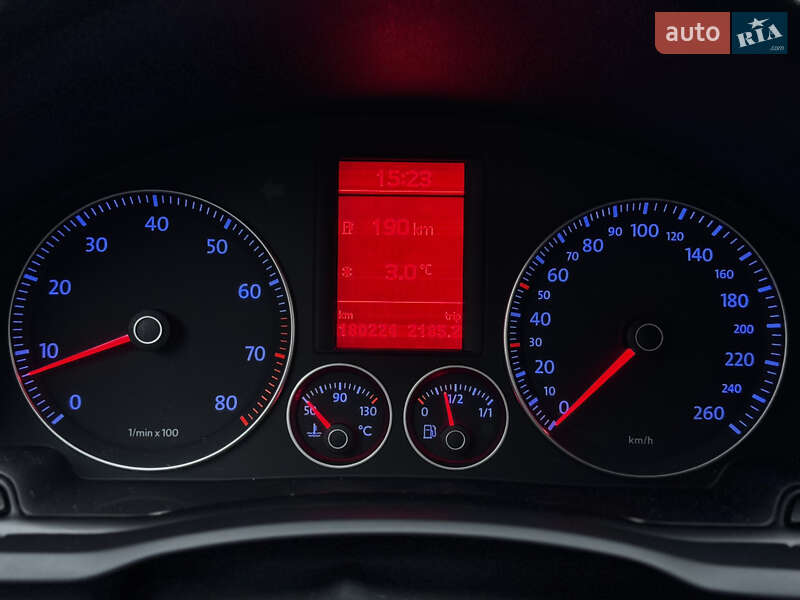Седан Volkswagen Jetta 2009 в Лубнах